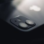 C'est fini pour l'iPhone qui ne se plie pas : en septembre 2026, Apple en sort un à 2 400 $ mais trois pays seulement le v...