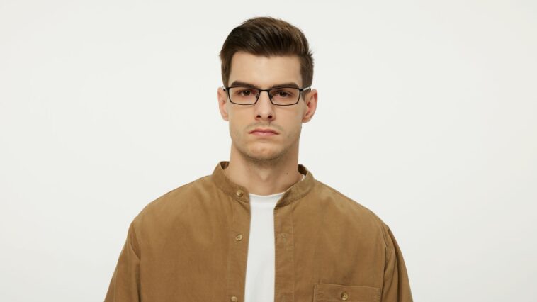 C'est fini pour l'oreillette de traduction : le 4 septembre 2026, ces lunettes de 33 g arrivent sans le moindre haut-parleur