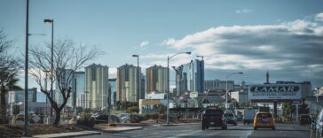 En lâchant des milliers de robotaxis dans les rues de Las Vegas, le Nevada a littéralement rayé le chauffeur du Strip
