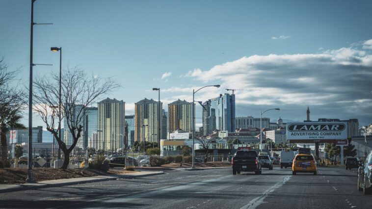 En lâchant des milliers de robotaxis dans les rues de Las Vegas, le Nevada a littéralement rayé le chauffeur du Strip