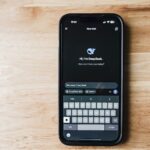 Fini le clavier tactile : en 2026, ce prototype dévoilé au CES ramène les touches physiques sous l'écran du smartphone
