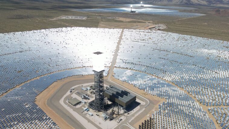 Les États-Unis ont 173 500 miroirs braqués sur trois tours du désert Mojave depuis 2014 : en 2026, plus un seul ne suivra ...